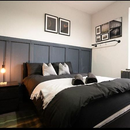The Bright Moseley Retreat Apartment Бирмингам Екстериор снимка