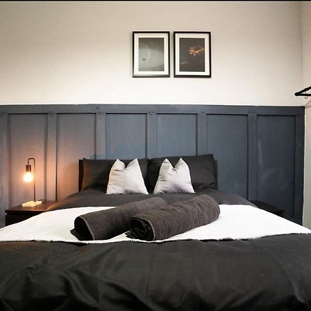 The Bright Moseley Retreat Apartment Бирмингам Екстериор снимка